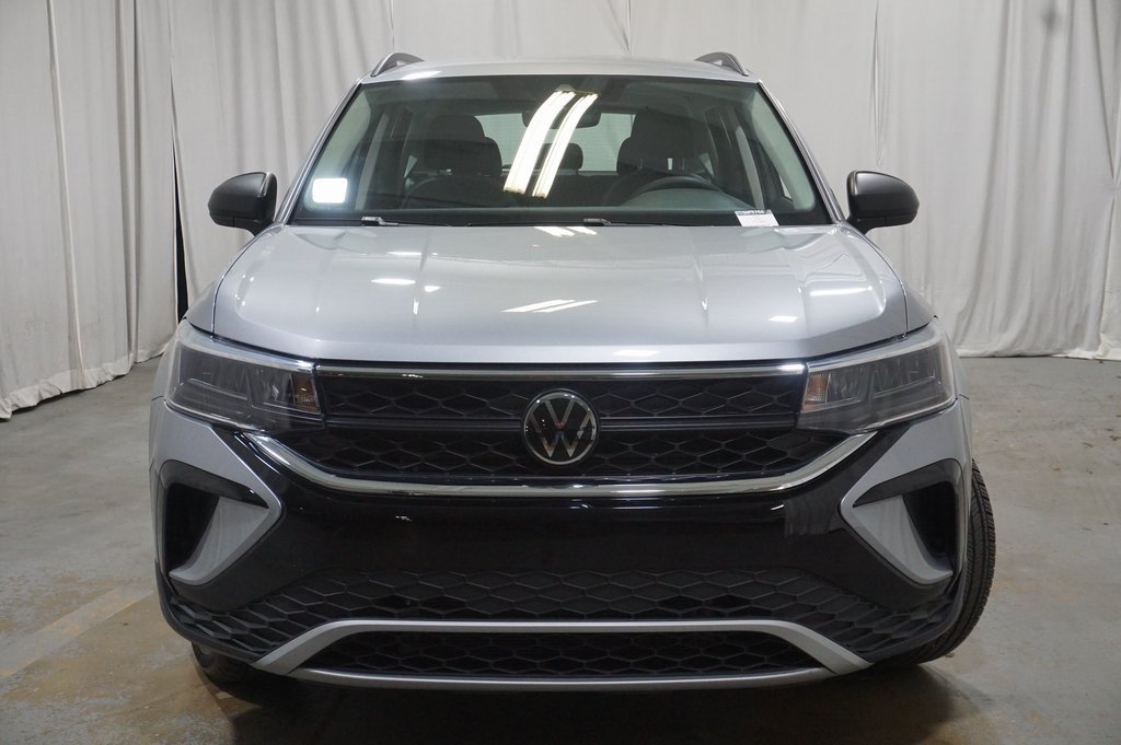 2024 Volkswagen Taos S photo 4
