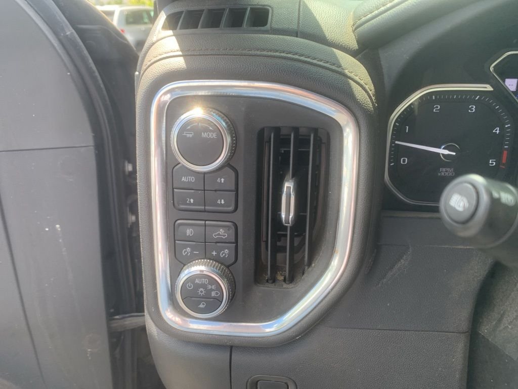 Used 2022 Hunter Metallic GMC Denali image 17