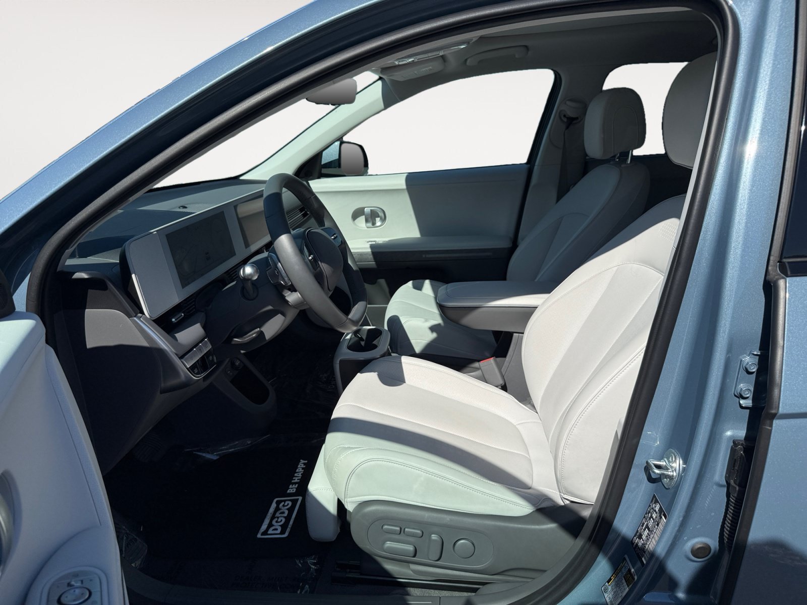 Certified Used 2024 Blue Hyundai Limited image 10