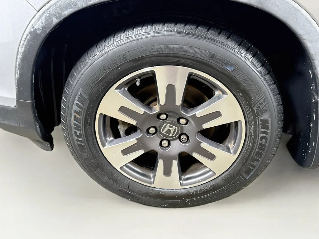 Used 2017 Gray Honda RTL image 38