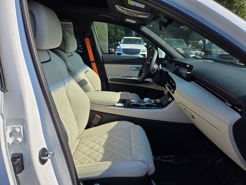 New 2026 White Genesis 3.5T SPORT PRESTIGE image 11