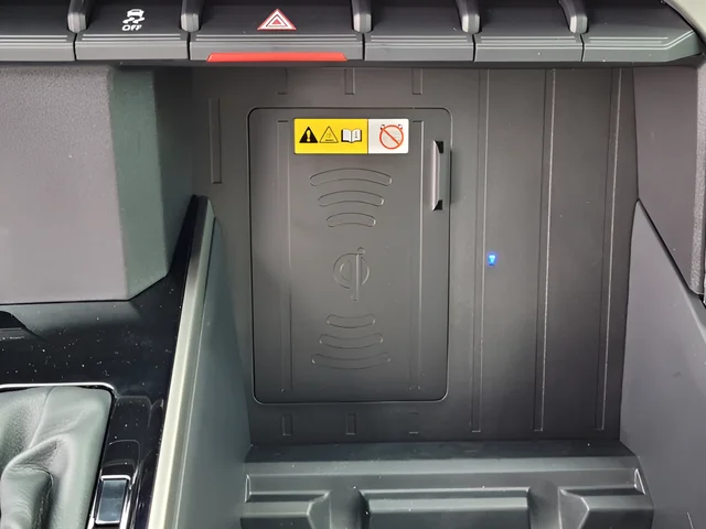 2025 Toyota Tundra SR5 - Photo 36