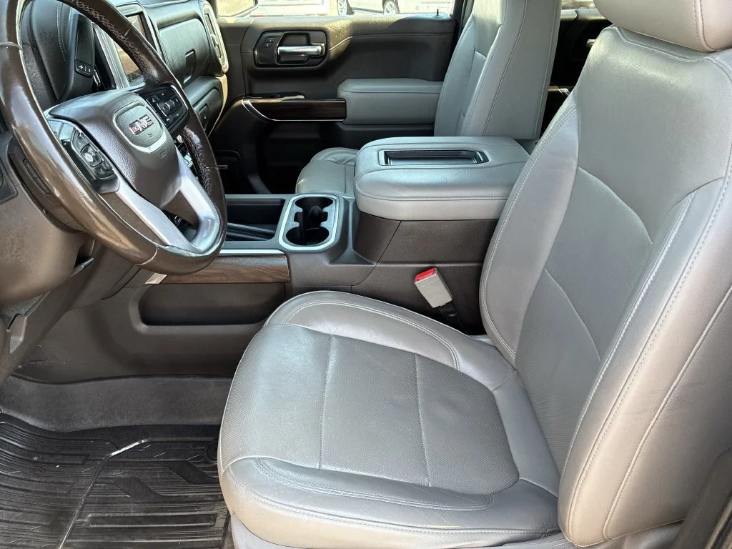 Used 2019 DARK SKY METALLIC GMC SLT image 16