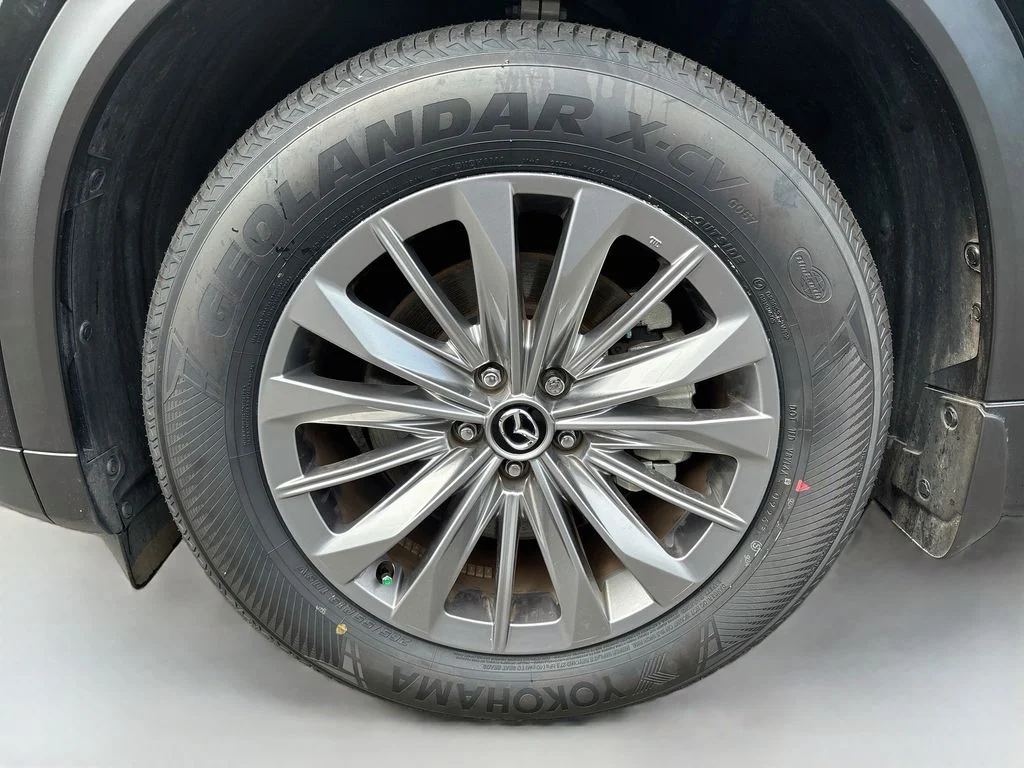 Certified Used 2025 Jet Black Mazda 3.3 Turbo Select image 31