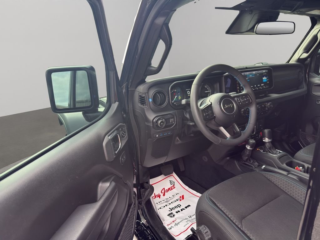 Used 2025 Black Clearcoat Jeep Rubicon image 6