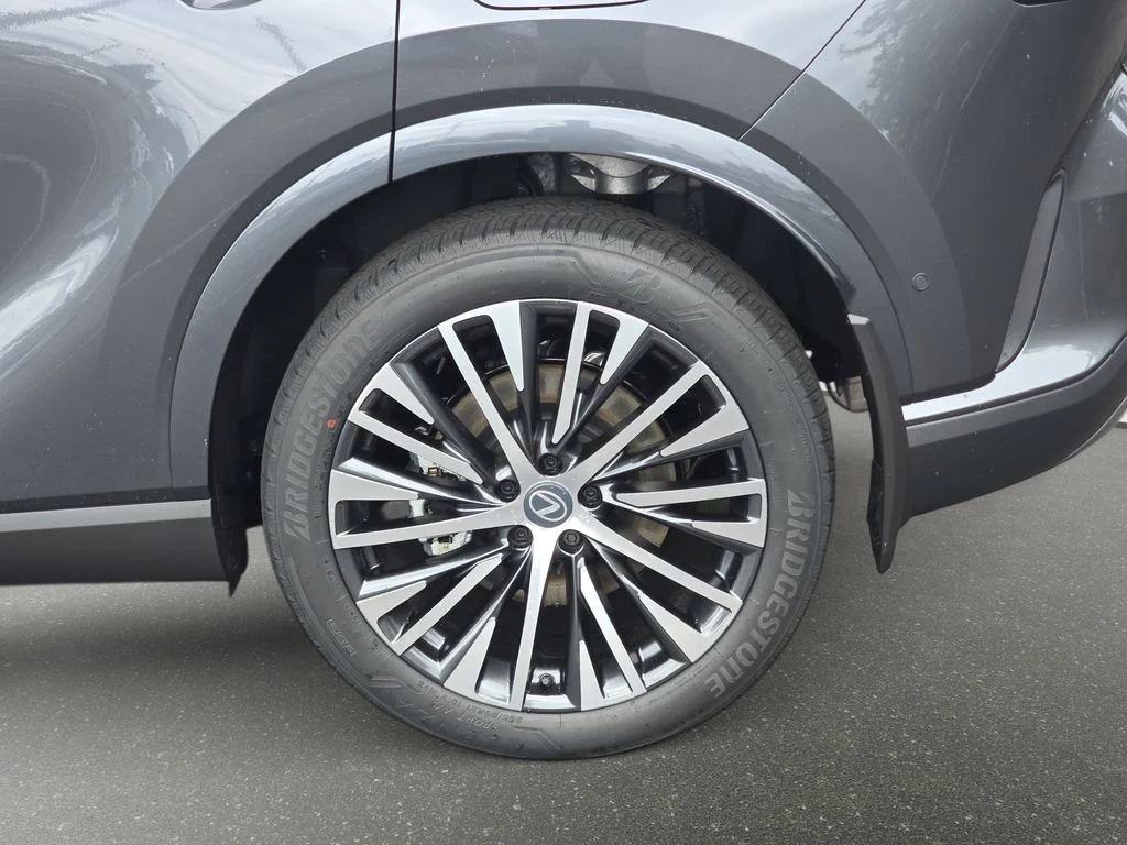 New 2026 Cloudburst Gray Lexus PREMIUM PLUS image 34