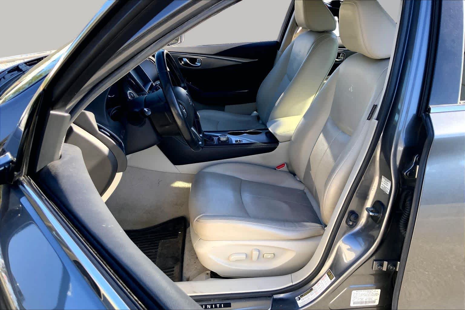 Used 2014 Graphite Shadow INFINITI Premium image 8