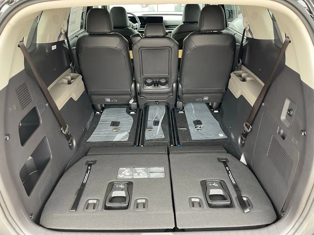 New 2026 White Kia EX image 7
