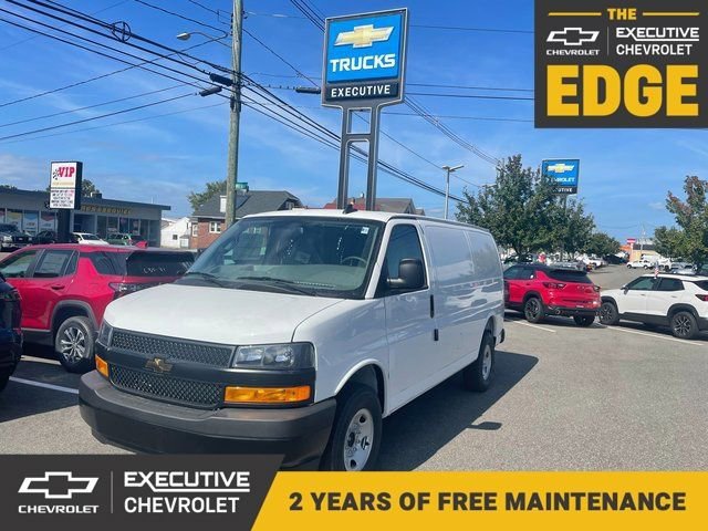 2025 Chevrolet Express 3500 Work Van HD's photo
