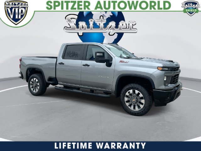 Sterling Gray Metallic 2026 Chevrolet Silverado 2500HD Pickup Truck Four-Wheel Drive 