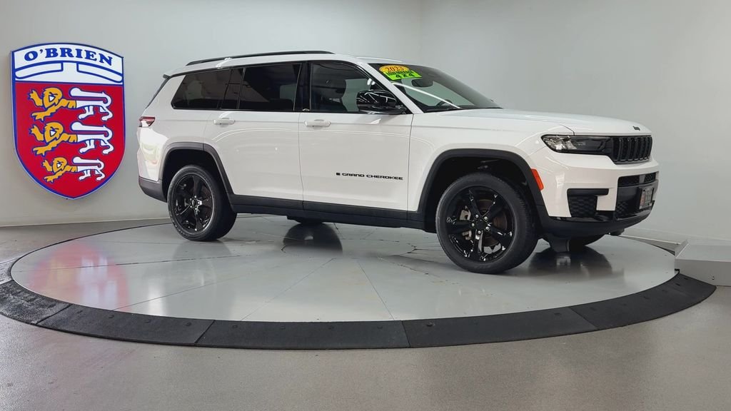 Used 2023 Bright White Clearcoat Jeep Altitude image 3