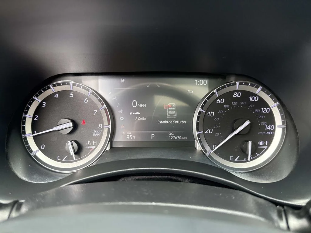 Used 2022  Toyota Limited image 40