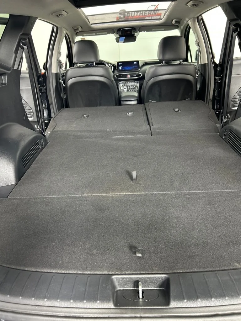 Used 2022 Black Hyundai Limited image 18