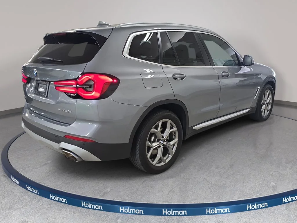 Used 2024 Skyscraper Gray Metallic BMW sDrive30i image 7