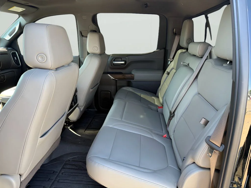 Used 2019 Onyx Black GMC SLT image 3