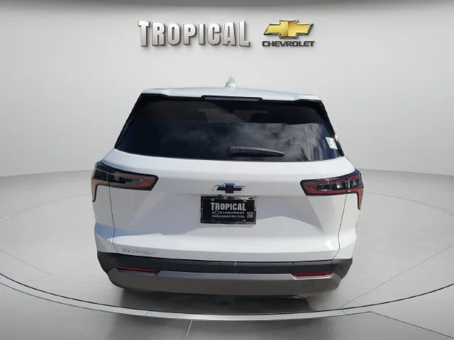 New 2027 Summit White Chevrolet LT image 4