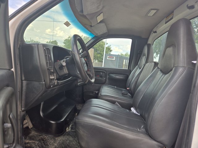 Used 2005  GMC  image 6