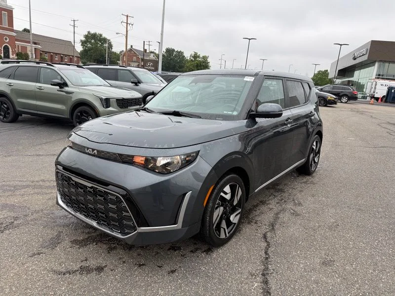 Used 2024 Gray Kia GT-Line image 3