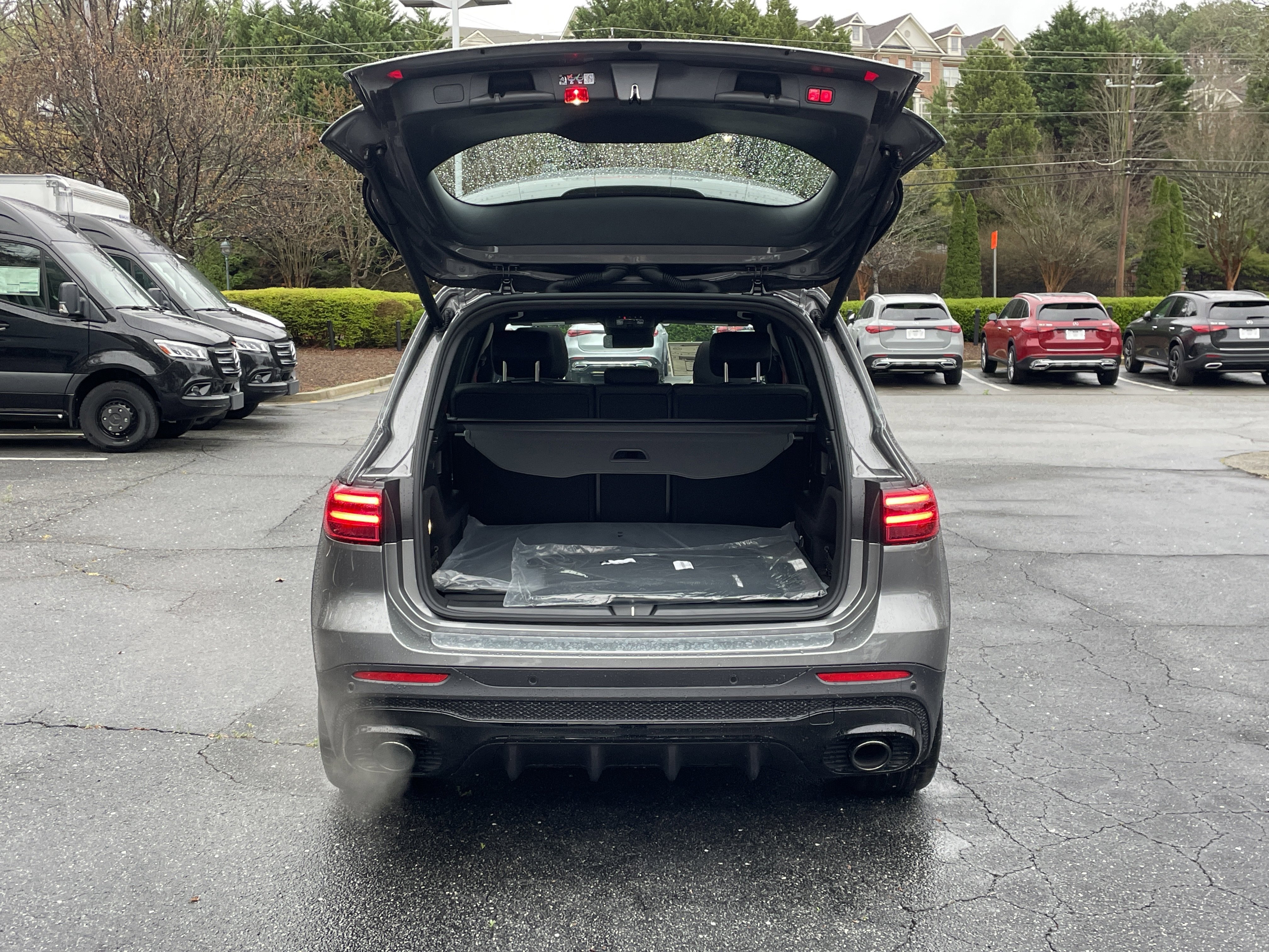 New 2026 Mountain Grey Metallic Mercedes-Benz AMG® GLB 35 4MATIC® SUV image 8