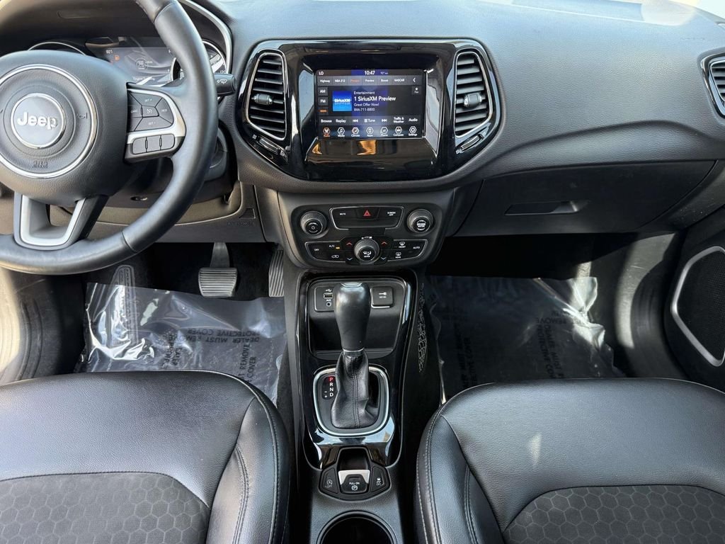 Used 2018 Black Jeep Latitude image 18