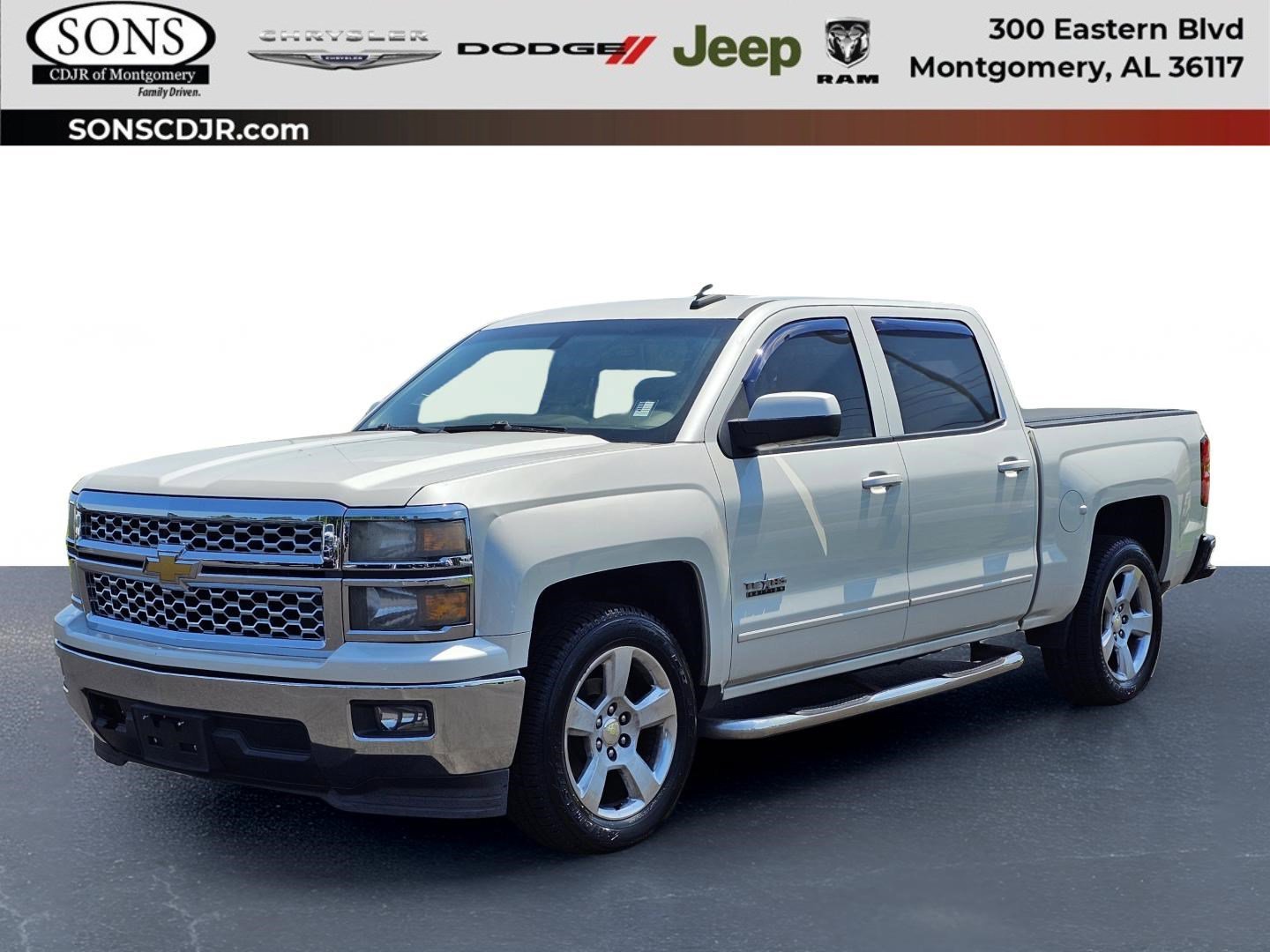 Used 2015 White Diamond Tricoat Chevrolet LT image 1