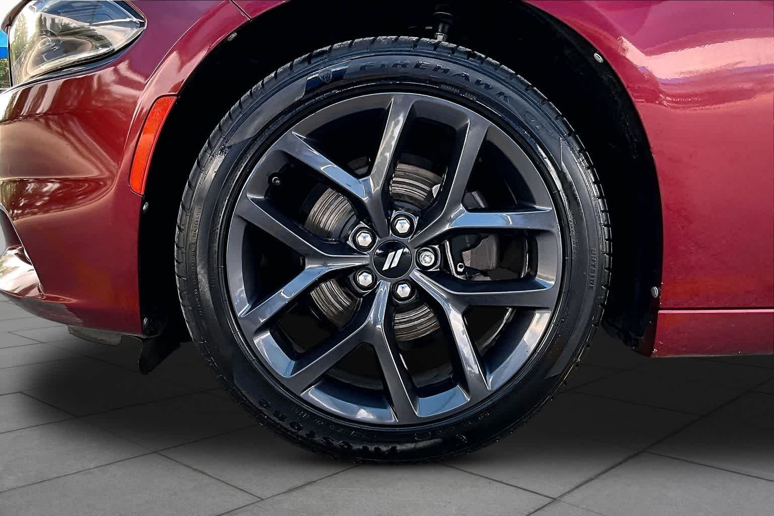 Used 2019 Octane Red Pearlcoat Dodge SXT image 11