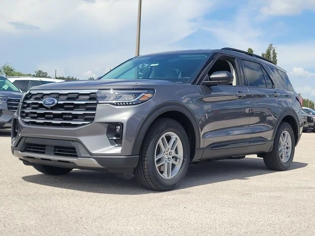 New 2026 Gray Metallic Ford Active image 34