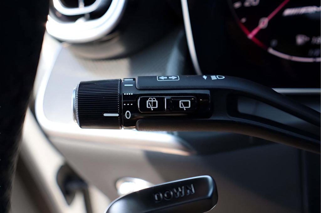 2025 Mercedes-Benz GLC AMG GLC63 S - Photo 75