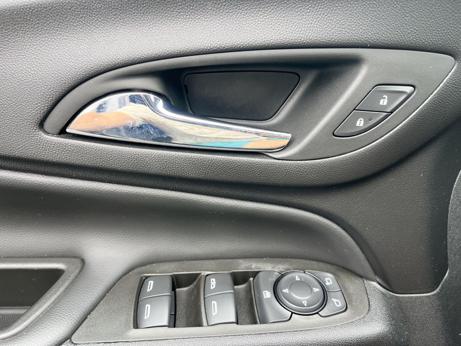 Used 2023 Sterling Gray Metallic Chevrolet LT image 22