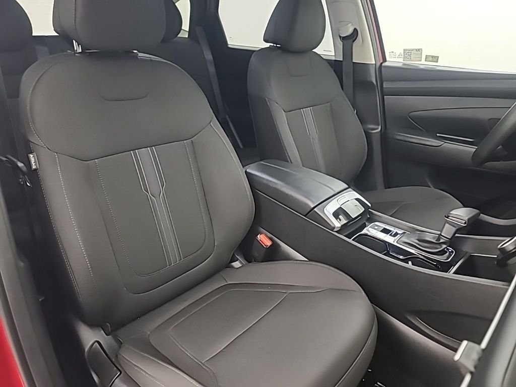 2025 Hyundai Tucson SEL - Photo 16