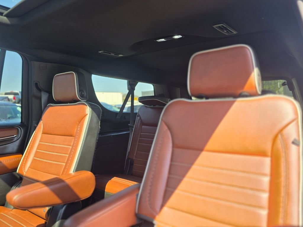 2023 GMC Yukon XL Denali Ultimate - Photo 15