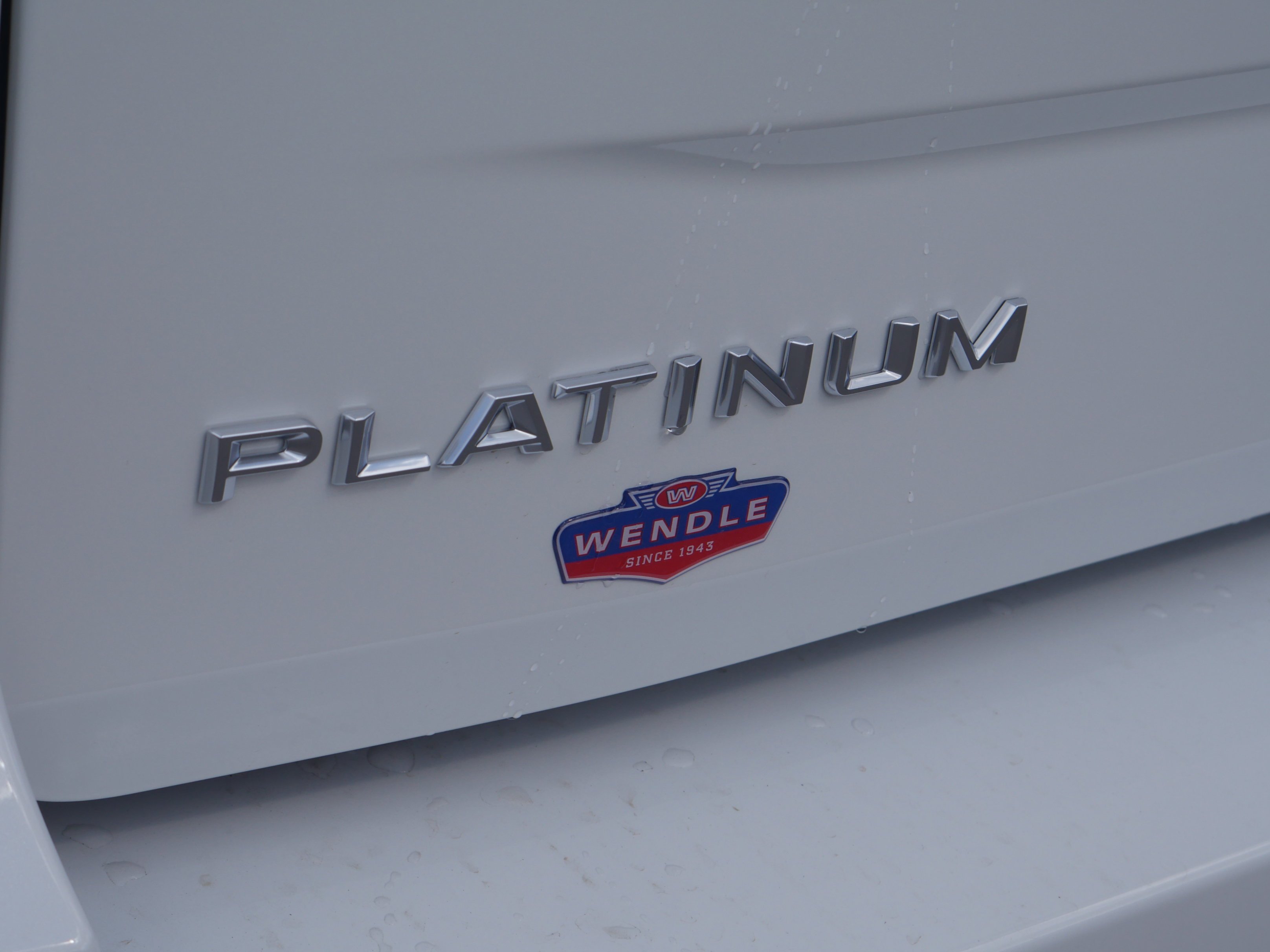 New 2027 Star White Metallic Tri-Coat Ford MAX Platinum image 20