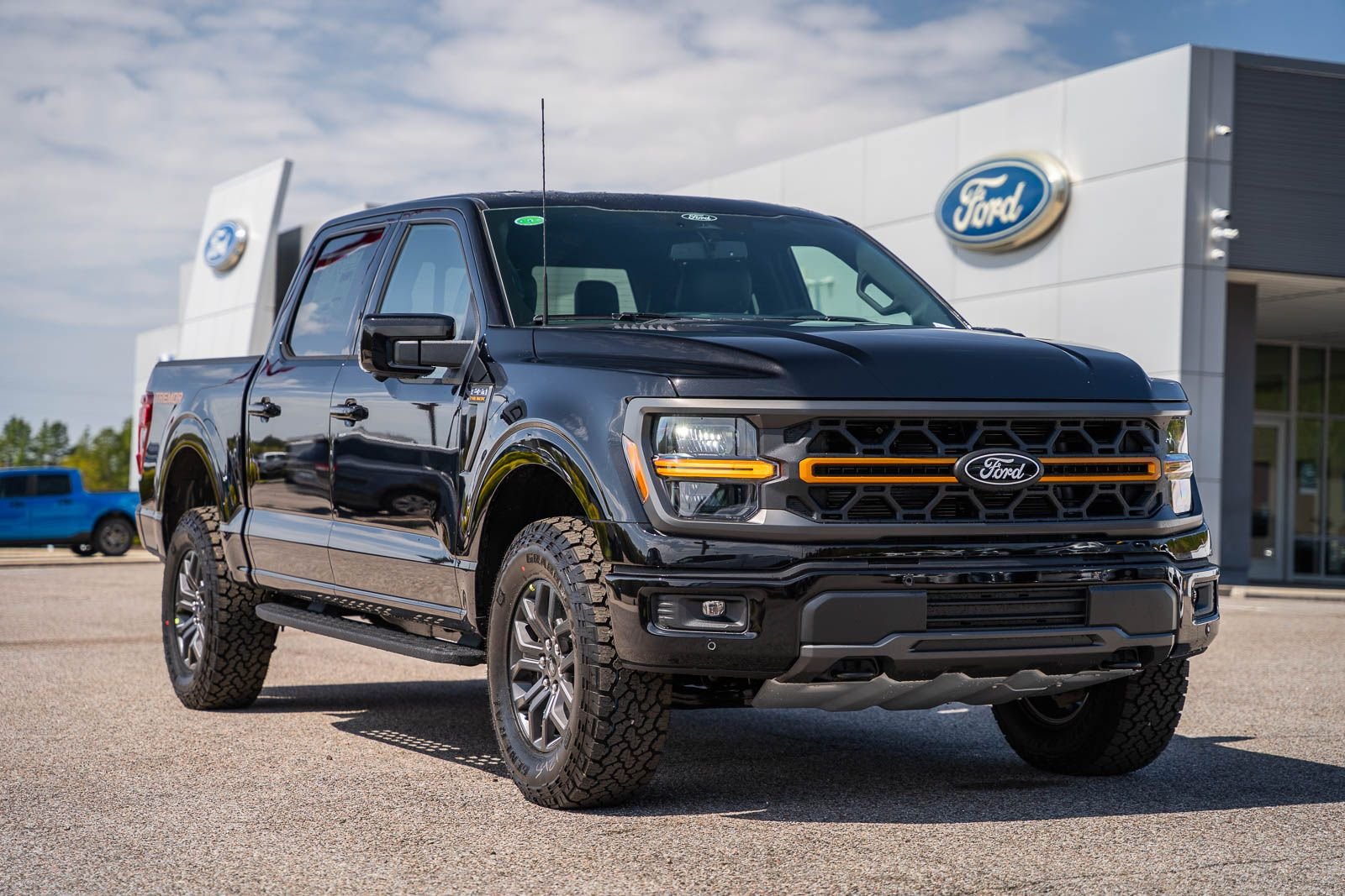New 2026 Agate Black Metallic Ford Tremor® image 1