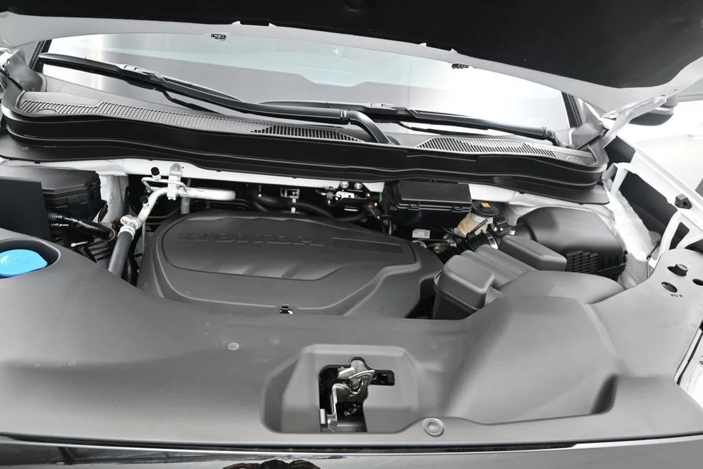 New 2026 Platinum White Pearl Honda Black Edition image 16