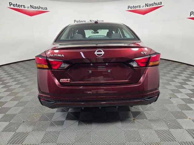 Used 2024 Red Nissan 2.5 SV image 29