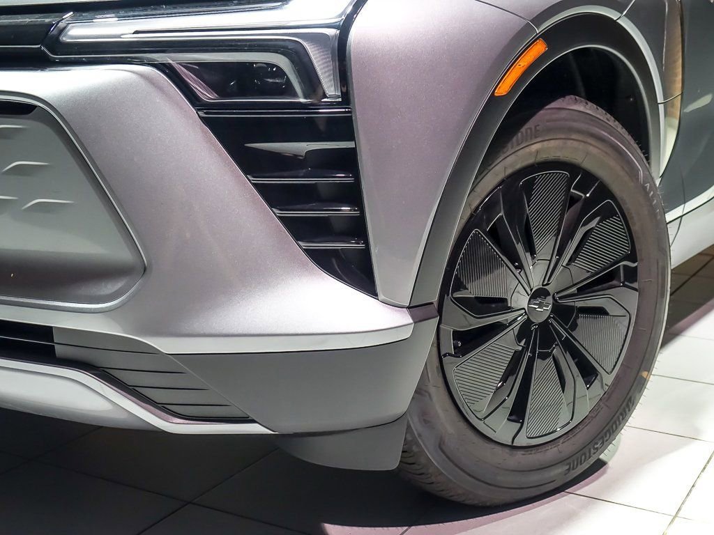 2025 CHEVROLET BLAZER - Image 4