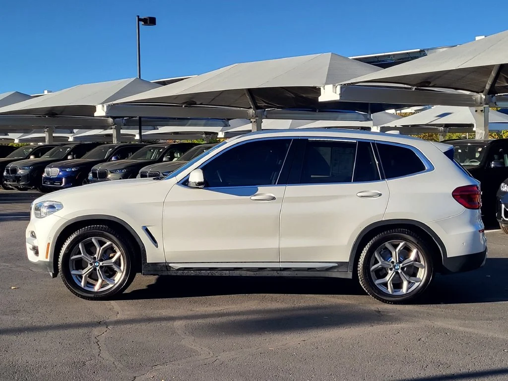 Used 2021 Mineral White Metallic BMW xDrive30i image 7