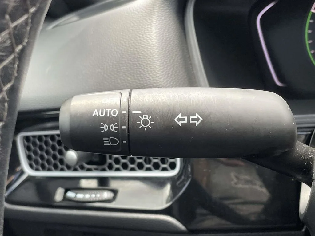 Certified Used 2025  Honda Sport image 33