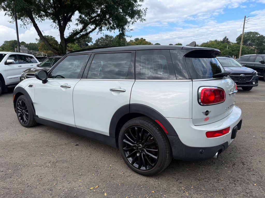 Used 2019  MINI  image 8