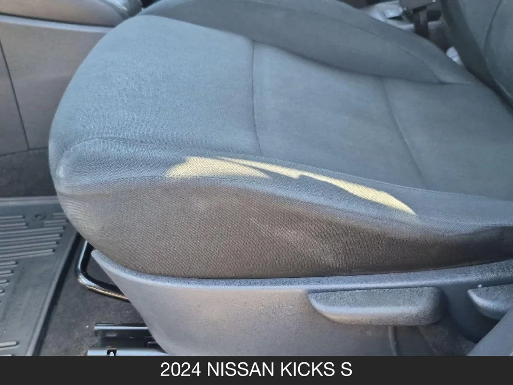 Used 2024 Blue Nissan S image 15