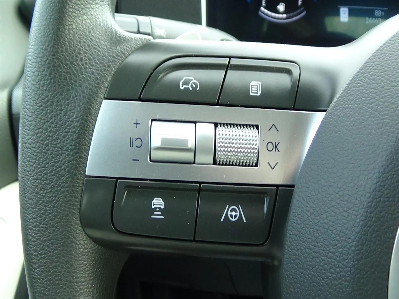 Used 2025 Portofino Gray Metallic (t2g) Hyundai SEL image 19