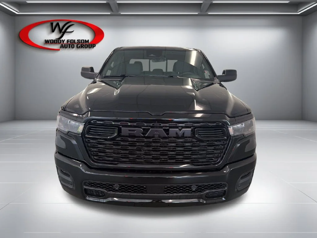 New 2027 Diamond Black Crystal Pearl-Coat Exterior Paint RAM Express image 2