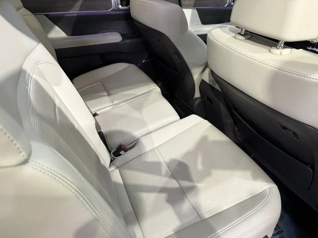 2026 Hyundai Santa Fe Limited - Photo 35