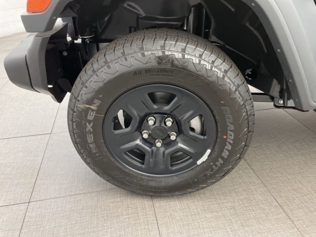 New 2026 Anvil Clear-Coat Exterior Paint Jeep Sport image 8