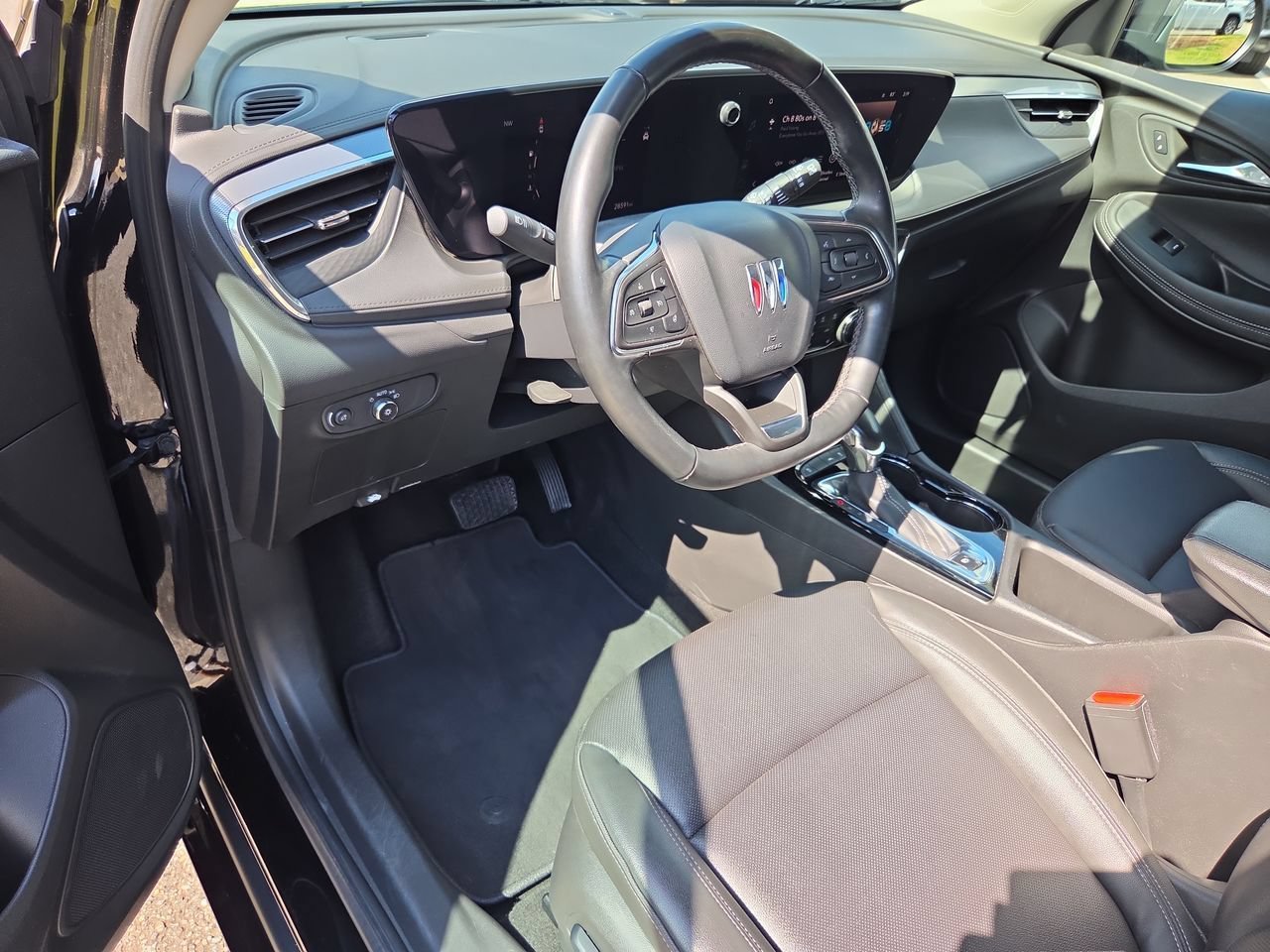 Used 2024 Ebony Twilight Metallic Buick Sport Touring image 10