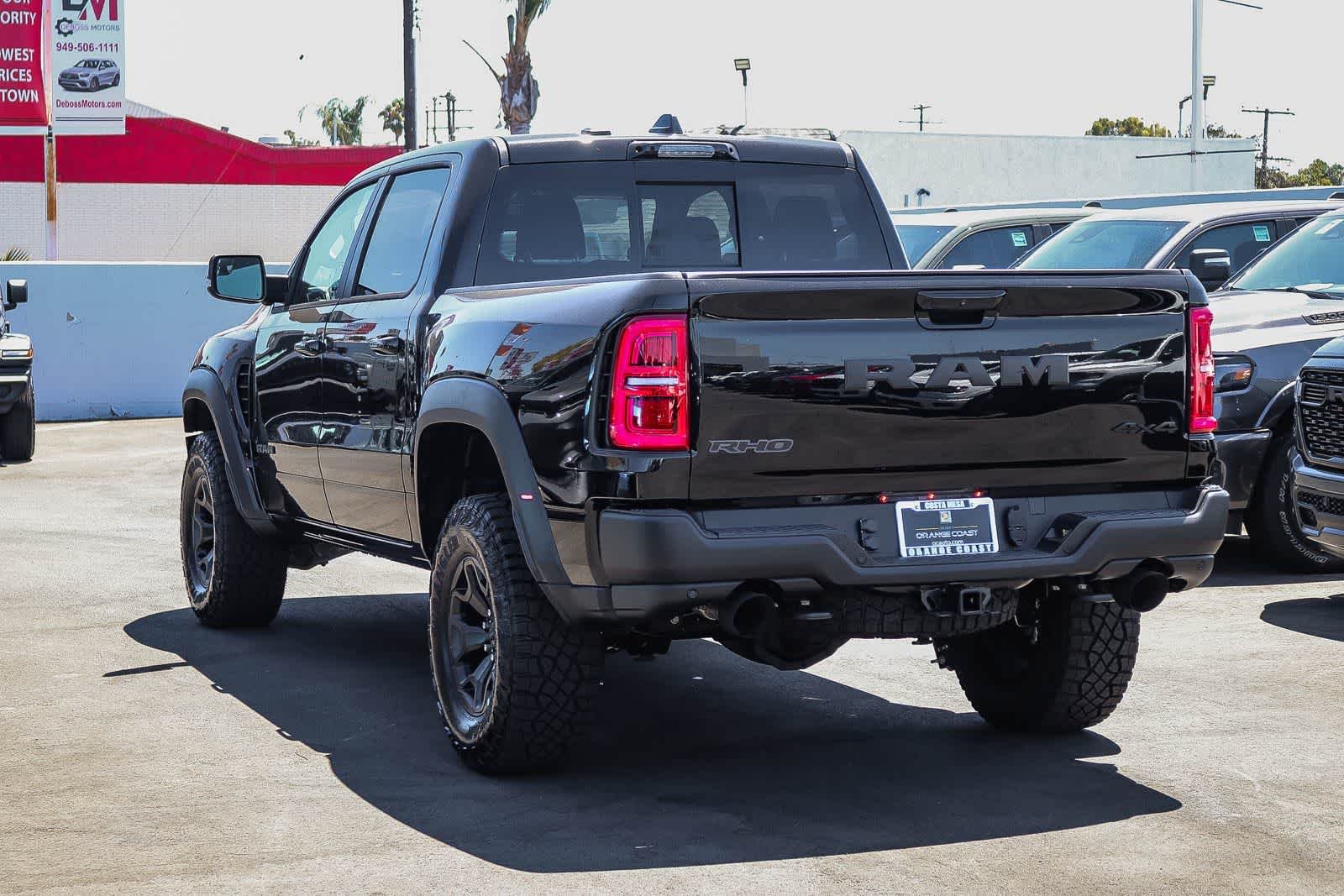 New 2026 Diamond Black Crystal Pearl-Coat Exterior Paint RAM RHO image 5