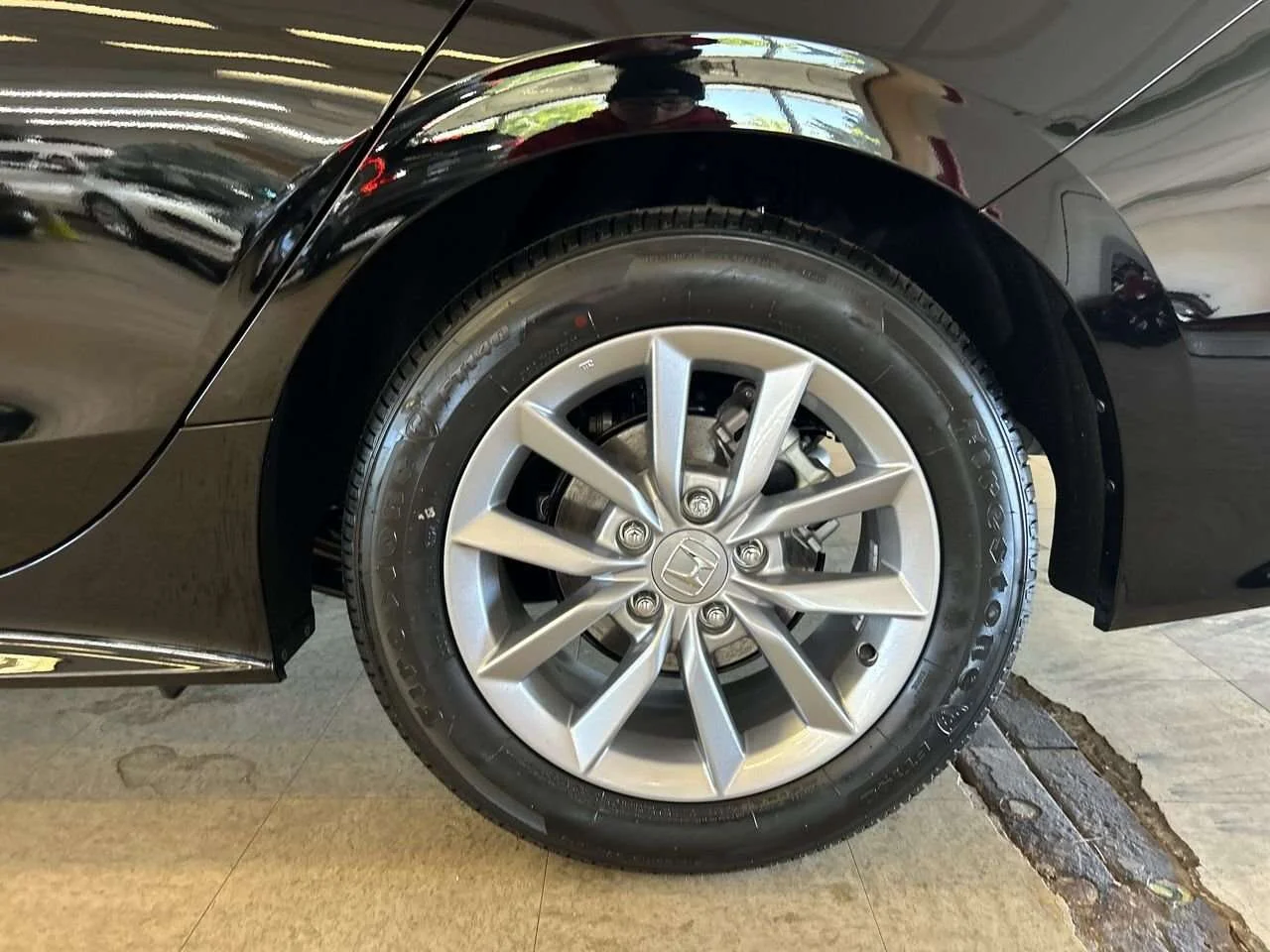 Used 2024 Crystal Black Pearl Honda Sedan EX CVT Certified Pre-Owned   No Accident   L image 18