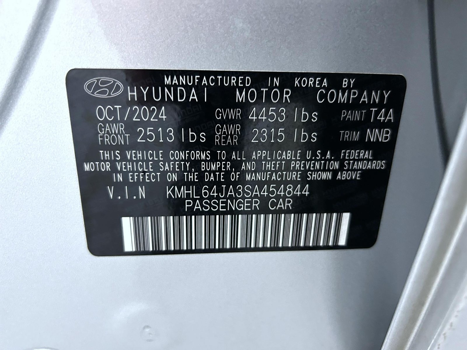 Used 2025 Silver Hyundai SEL image 25