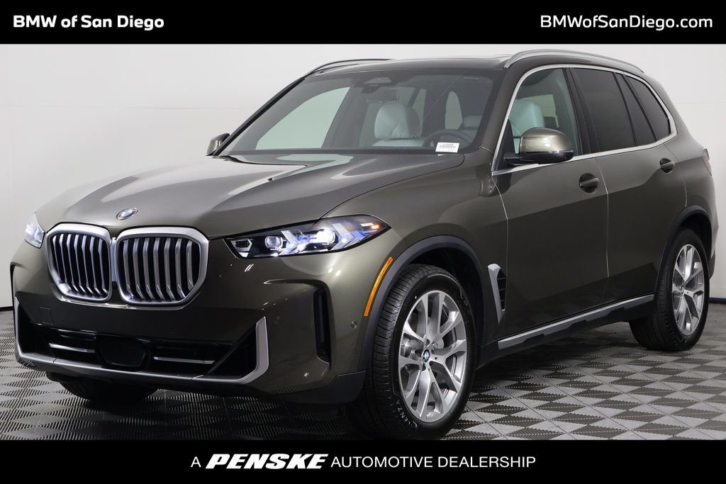 New 2026 Manhattan Green Metallic BMW xDrive40i image 1