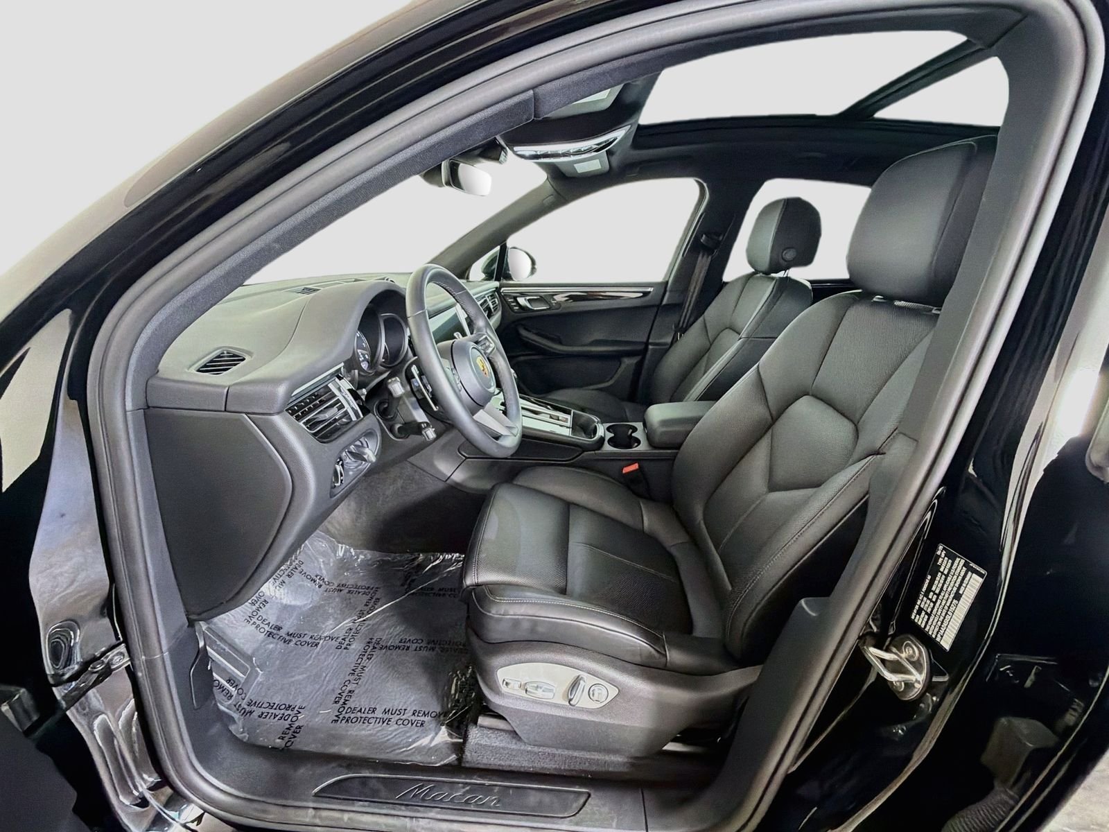 2025 Porsche Macan Base - Photo 23